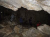 Jaskinia jest duga i posiada przestronne korytarze